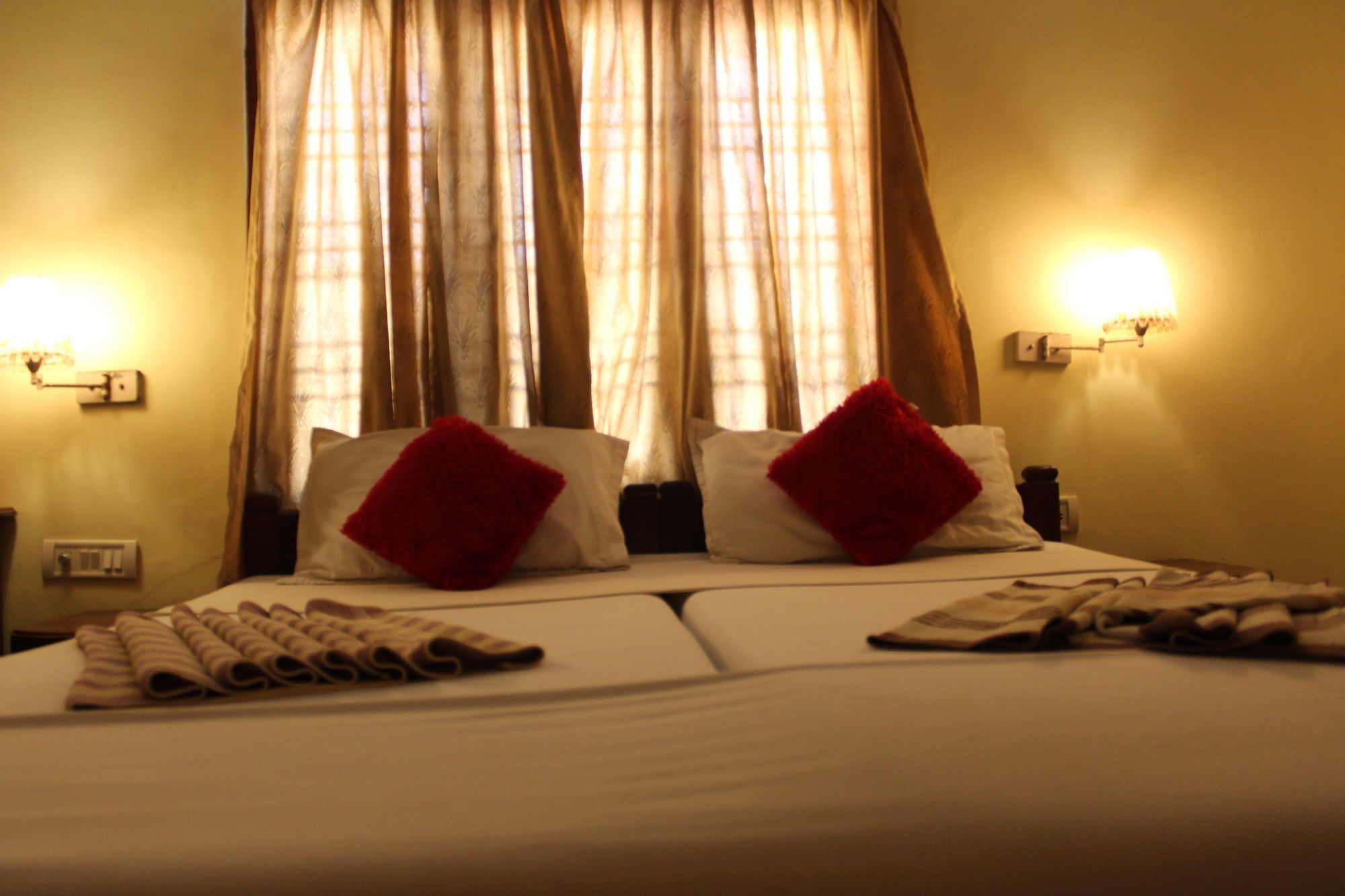Hotel Sea View Palace - The Beach Hotel, קובאלאם מראה חיצוני תמונה